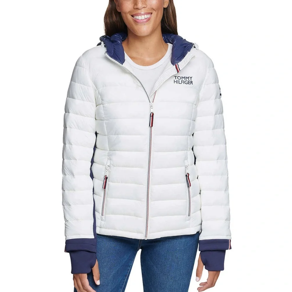 Like New Women Size Small Tommy Hilfiger Packable Hooded Puffer Jacket In white - Picture 2 of 16